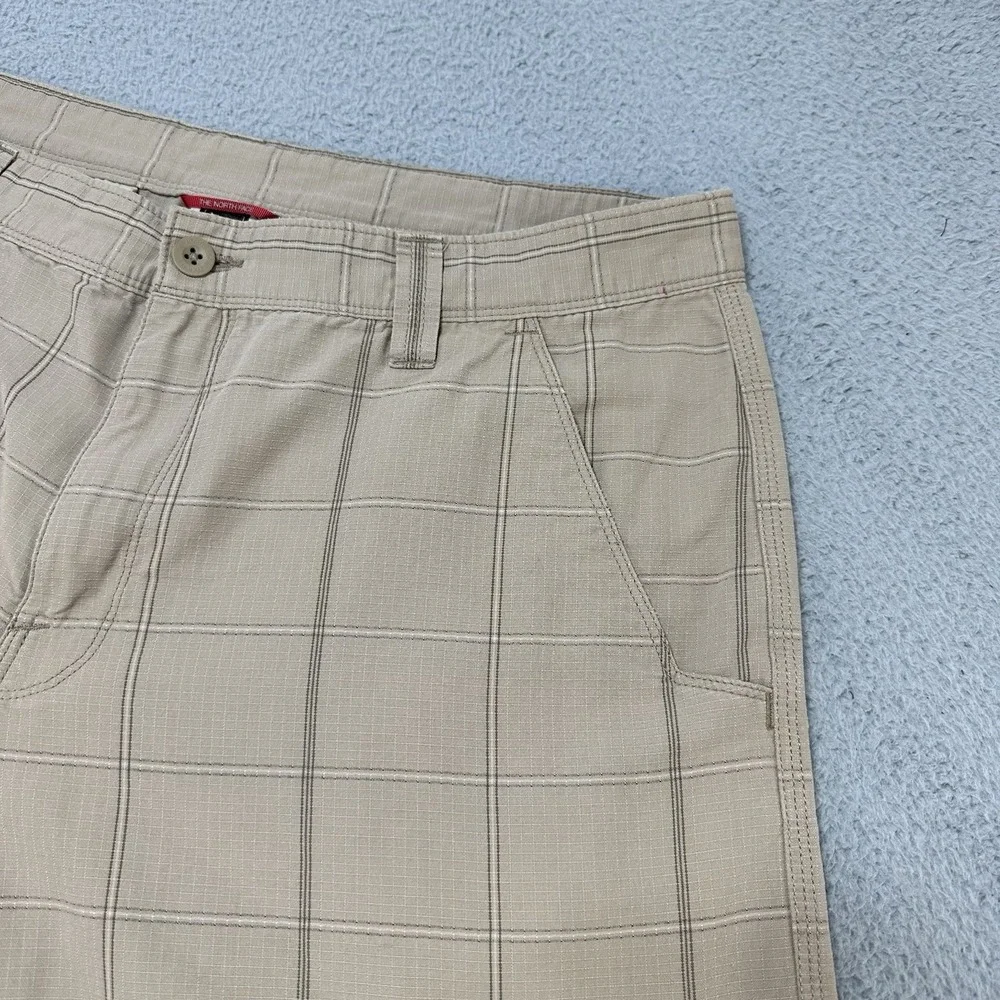 NORTH FACE Shorts Mens 38 Beige Plaid‎ Performance Outdoor Hiking Stretch Beach